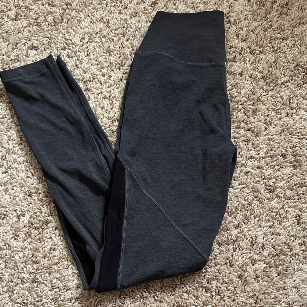 Stori Dark Gray Leggings w/ Mesh Panel